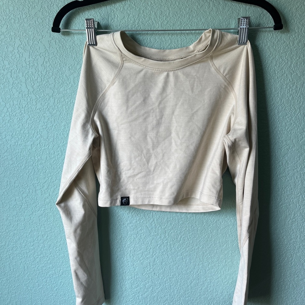 Alphalete Collective Long Sleeve Crop Vanilla
